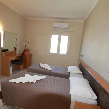 Cosmos Hotel 3*