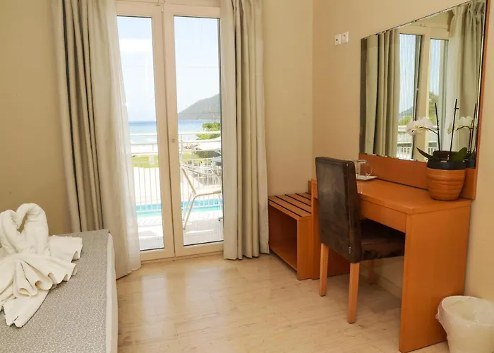 Cosmos Hotel Vasiliki (Lefkada)