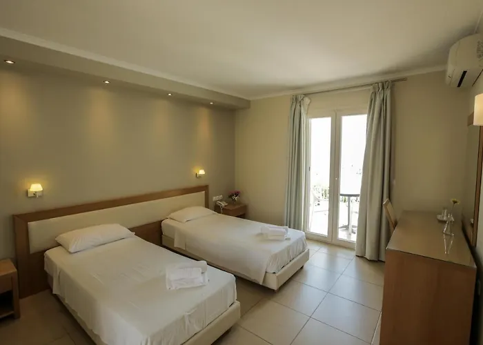 Cosmos 3* Vasiliki (Lefkada)