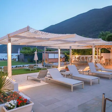 Cosmos 3* Vasiliki (Lefkada)