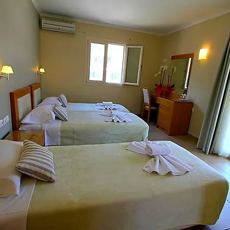Cosmos 3* Vasiliki (Lefkada)