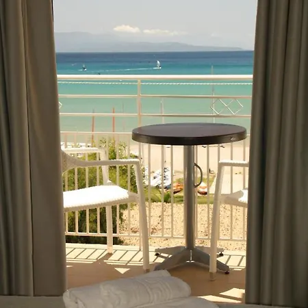 Hotel Cosmos 3*
