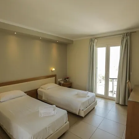 Cosmos 3* Vasiliki (Lefkada)